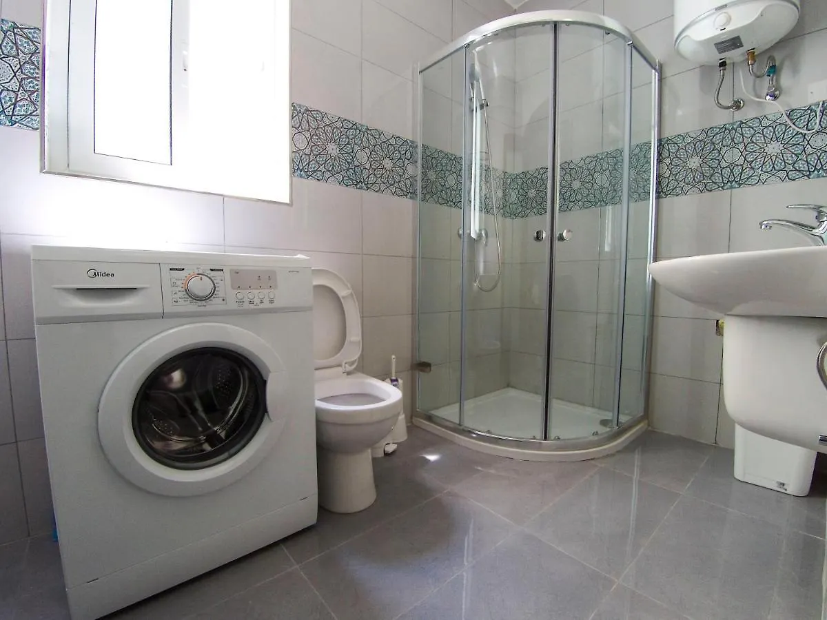 F8 Room 3, Private Room Two Single Beds Shared Bathroom In Shared Flat Msida 0*,